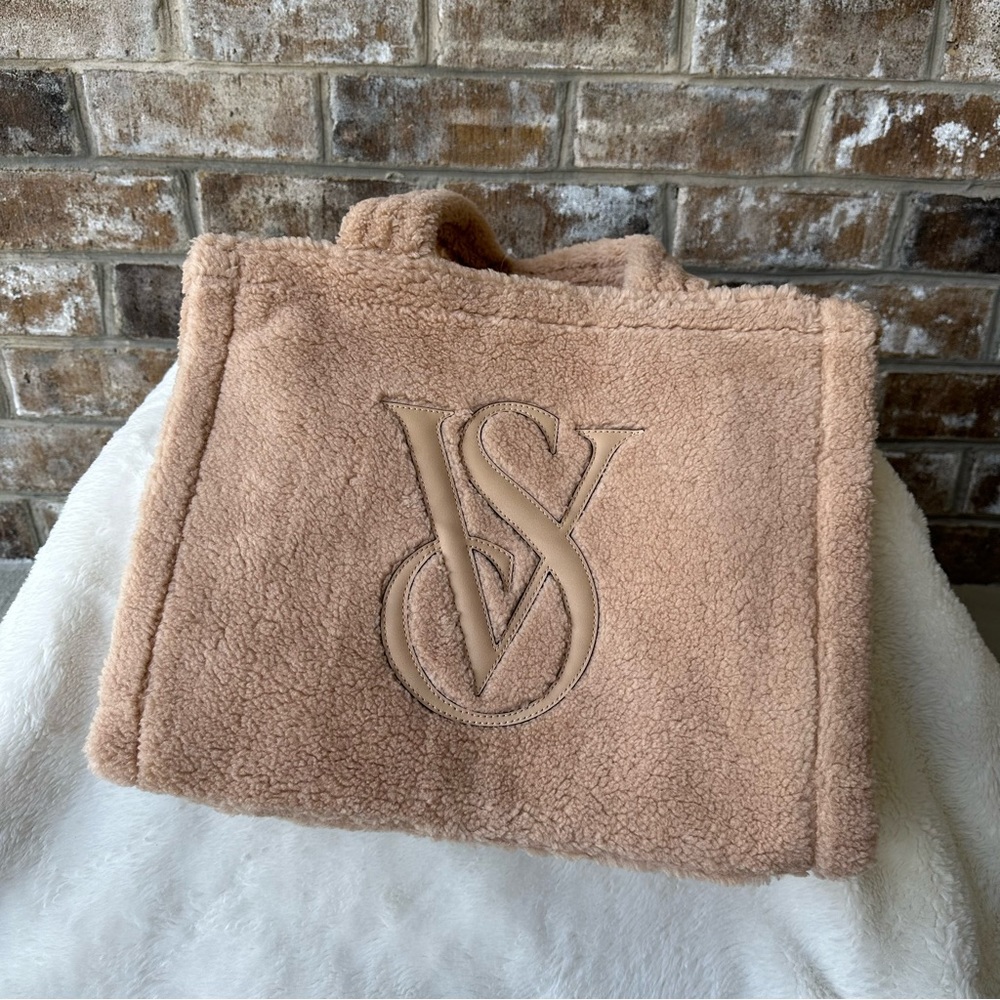 Victoria’s Secret Sherpa Tote Bag- Brown-Tan-NWT